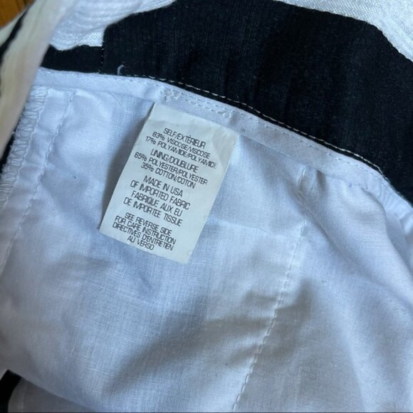 Theory Blaynee Striped Shorts Black White Sz 2 - Picture 5 of 6